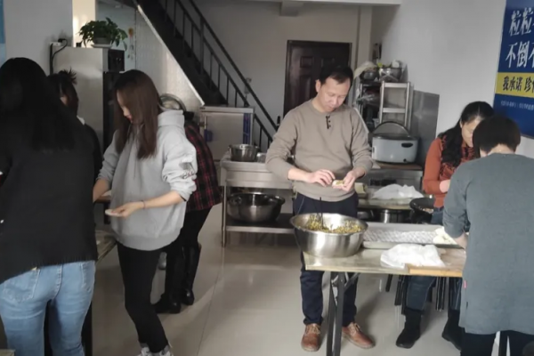 “迎冬送?！溩游幕ㄔO(shè)”活動(dòng)